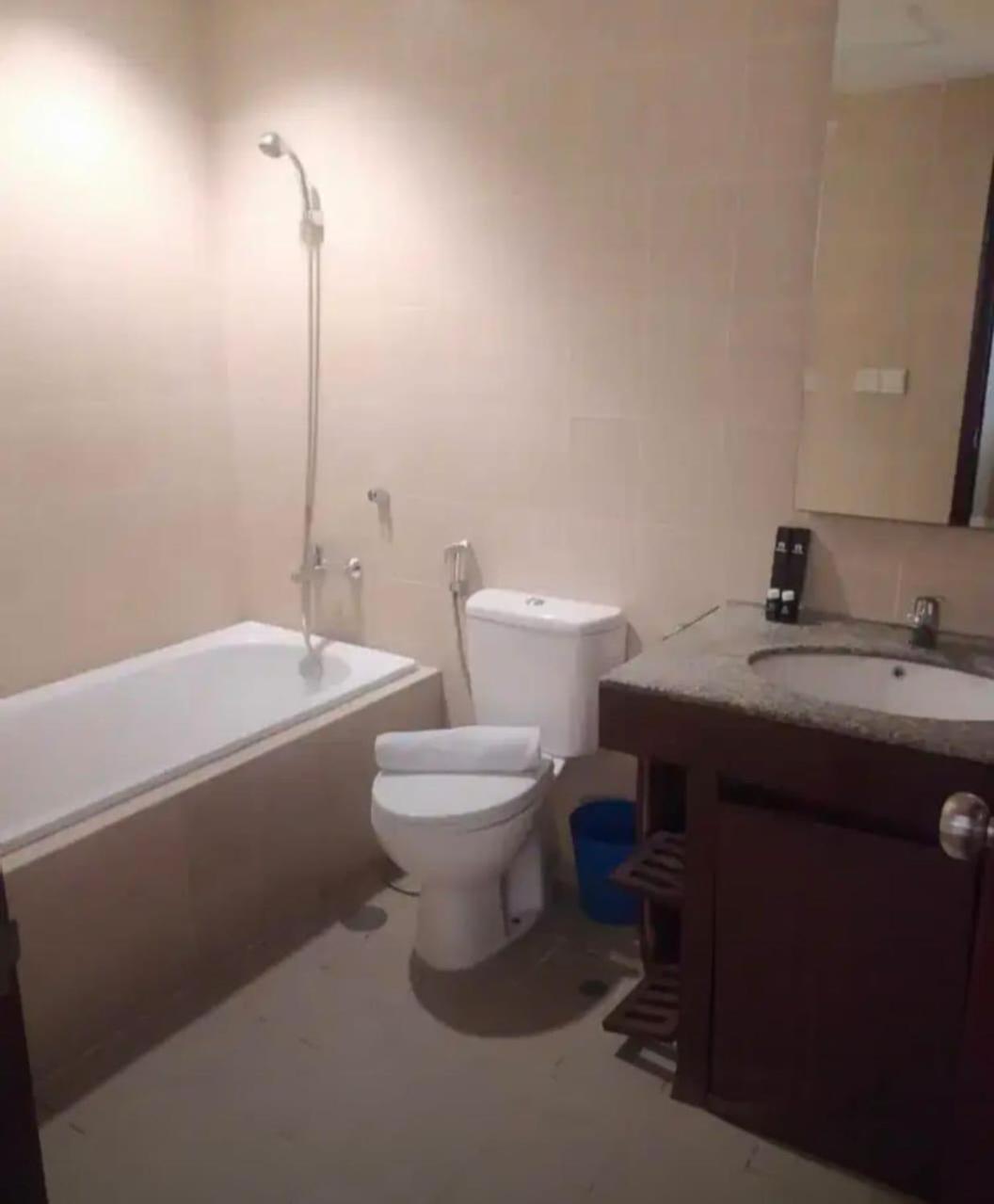 Ex Hotel Aston Marina Ancol Jakarta Bagian luar foto